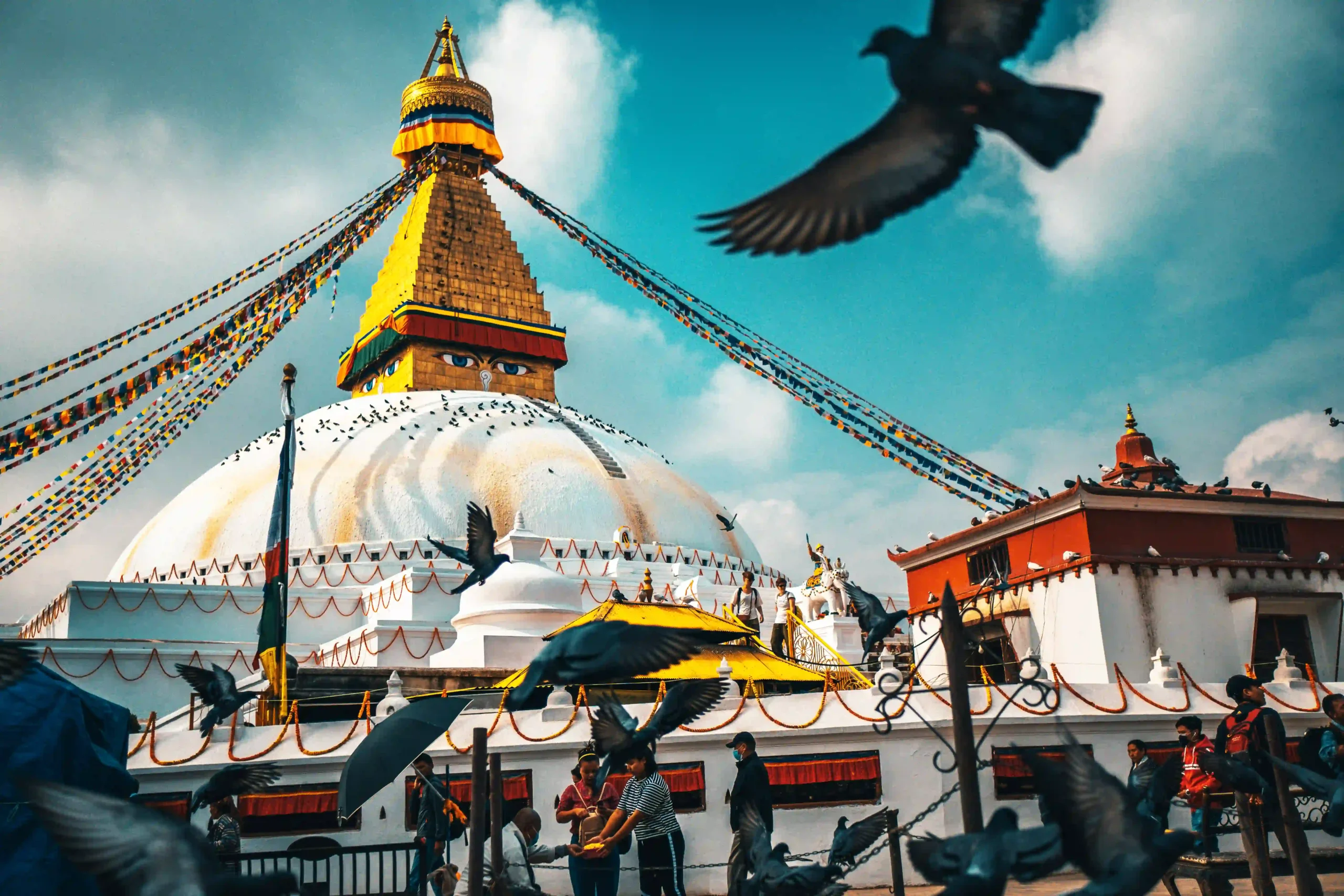 Nepal – Land of Contrasts Nepal – Land of Contrasts